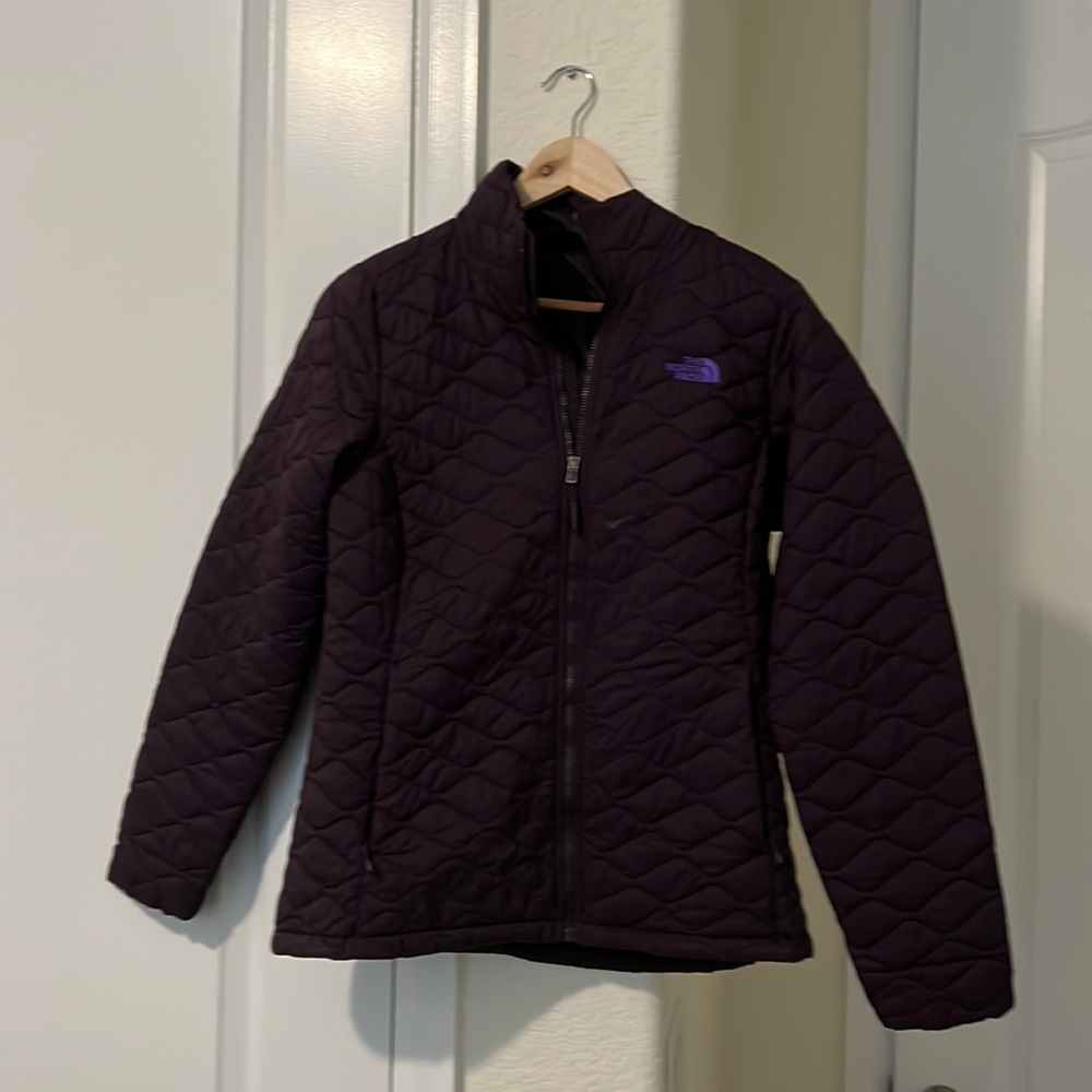 Womens North Face Jacket - size M